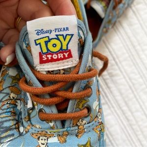 RARE Vans × Disney Toy Story Woody Authentic Sneakers Limited Edition Kids 3.5